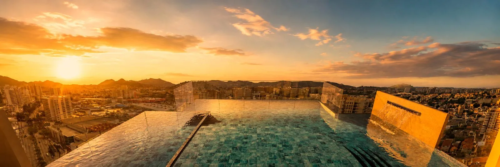 Piscina rooftop — CTV Linea Residencial